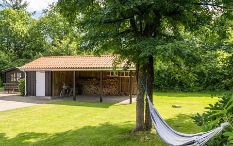 Sighrik - 30Km from the Sea: Mobilia, Interior Design, Sedia, Pavimentazione, Tavolo, Ricorrere, Pavimento, Soffitto, Camera, Eco Hotel