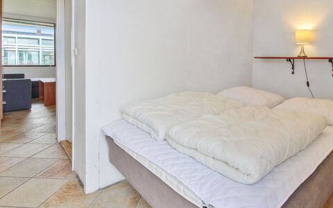 Tatianna - 500M from the Sea: Villetta, Backyard, Cortile, Edifici Giardino, Capannone, Raccordo, Mobili Da Esterno, Log Cabin, Struttura Esterna, Baracca
