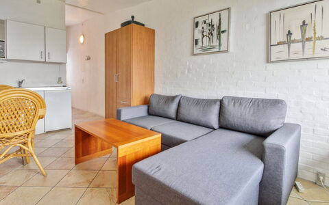 Wemund - 500M from the Sea: 