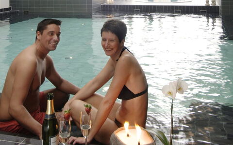 Fanny - 2Km from the Sea: Bicchieri, Divertimento, Tempo Libero, Piscina, Vacanza