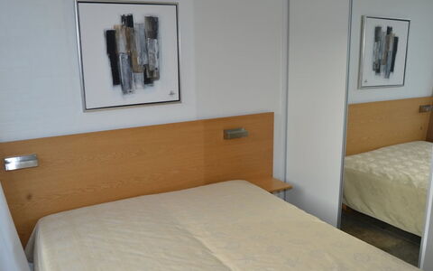Sophy - 2Km from the Sea: Letto, Camera Da Letto, Legna, Pavimento, Pavimentazione, Interior Design, Lenzuolo, Bedding, Mobilia, Telaio Del Letto
