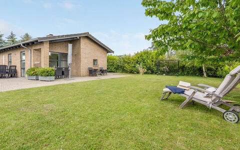 Evangelia - 1.2Km from the Sea: Tetto, Casa, Lotto, Casa, Villetta, Estate, Edifici Giardino, Shade, Log Cabin, Landscaping