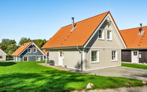 Hardine - 100M to the Fjord: Zona Residenziale, Tetto, Sobborgo, Driveway, Estate, Camino