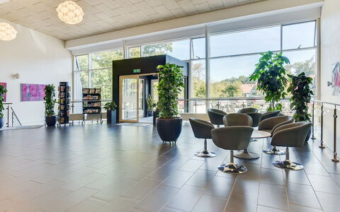 Hardine - 100M to the Fjord: Zona Residenziale, Tetto, Sobborgo, Driveway, Estate, Camino