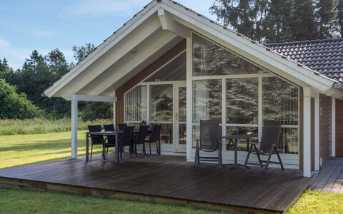 Lisel - 25Km from the Sea: Casa, Villetta, Portico, Latifoglie, Raccordo, Deck, Shade, Plank, Estate, Edifici Giardino