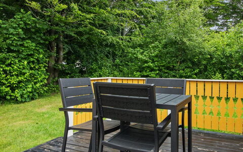 Hejne - 29Km from the Sea: Mobilia, Legna, Mobili Da Esterno, Sedia, Latifoglie, Color Legno, Tavolo Esterno, Plank, Giardino, Shade