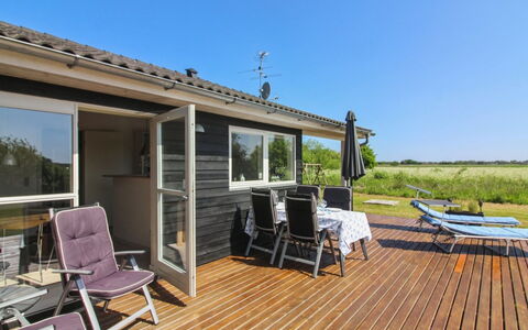 Hampus - 500M from the Sea: Architettura, Tetto, Casa, Materiale Composito, Illuminazione Diurna, Raccordo, Driveway