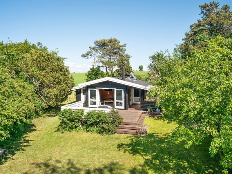silke - 400m From The Sea