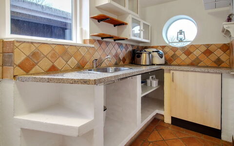 Claudia: Cucina, Controsoffitto, Interior Design, Pavimentazione, Legna, Apparecchio Major, Elettrodomestico Da Cucina, Pavimento, Camera, Piastrella