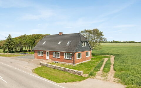 Iina - 13Km from the Sea