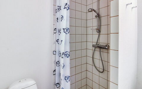 Arnulfuer: Tetto, Casa, Casa, Villetta, Porta, Raccordo, Deck, Portico, Plank, Latifoglie