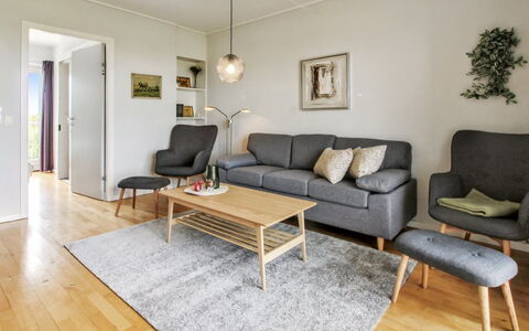 Arnulfuer: Tetto, Casa, Casa, Villetta, Porta, Raccordo, Deck, Portico, Plank, Latifoglie