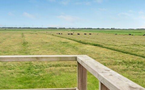 Ammy - 7.5Km from the Sea: Zona Residenziale, Tetto, Sobborgo, Driveway, Estate, Camino