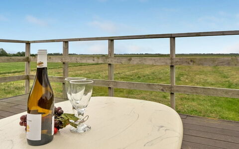 Ammy - 7.5Km from the Sea: Zona Residenziale, Tetto, Sobborgo, Driveway, Estate, Camino