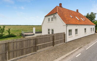 Ammy - 7.5Km from the Sea