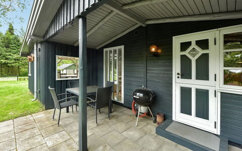 Saima - 25Km from the Sea: Legna, Raccordo, Casa, Portico, Porta, Villetta, Soffitto, Shade, Giardino, Cortile