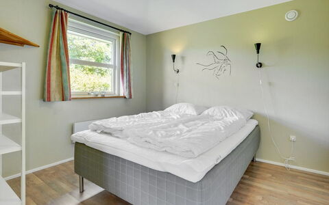 Aletta - 25Km from the Sea: Letto, Interior Design, Camera Da Letto, Parete, Mobilia, Pavimento, Pavimentazione, Bedding, Legna, Soffitto