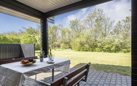 Fenja - 500M to the Fjord: Mobilia, Portico, Lotto, Casa, Soffitto, Shade, Sedia, Mobili Da Esterno, Giardino, Cortile