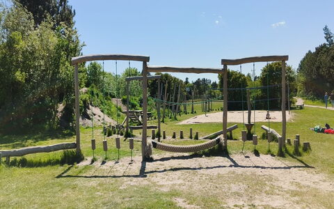 Heide - 750M to the Fjord: Spazio Pubblico, Ricreazione, Parco, Giardino, Attrezzatura Giochi All'Aperto, Landscaping, Terreno Di Gioco, Recinzione