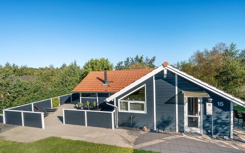 Thit - 1.2Km to the Fjord: Mobilia, Interior Design, Pavimentazione, Legna, Pavimento, Soffitto, Pavimento In Legno, Sedia, Tavolo, Illuminazione