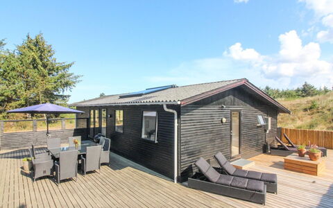 Druscilla - 650M from the Sea: Legna, Casa, Portico, Deck, Latifoglie, Tetto, Color Legno, Pavimento In Legno, Eco Hotel