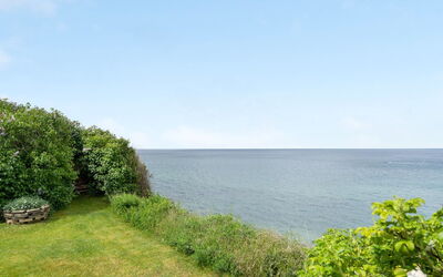 Orwik - 30M from the Sea
