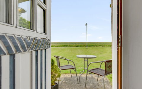 Thorarin - 25Km from the Sea: Tetto, Casa, Lotto, Casa, Villetta, Estate, Edifici Giardino, Shade, Log Cabin, Landscaping