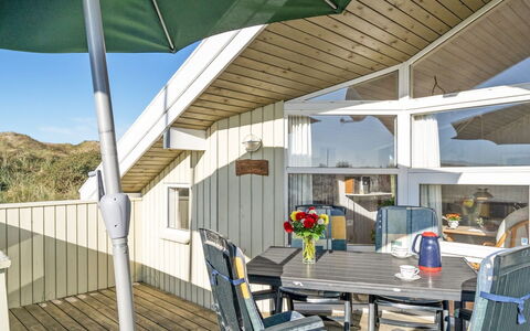 Matias - 150M from the Sea: Zona Residenziale, Tetto, Sobborgo, Driveway, Estate, Camino