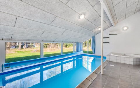 Luciane - 2.5Km from the Sea: Villetta, Backyard, Cortile, Edifici Giardino, Capannone, Raccordo, Mobili Da Esterno, Log Cabin, Struttura Esterna, Baracca
