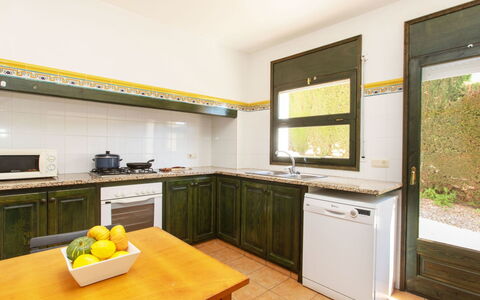 Port del Rei Ii: Cabinetry, Controsoffitto, Mobilia, Lavandino Della Cucina, Elettrodomestico Da Cucina, Costruzione, Pianta, Cucina Stufa, Cucina, Elettrodomestico