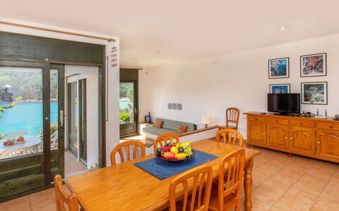 Port del Rei Ii: Tavolo, Proprietà, Mobilia, Cornice, Legna, Sedia, Interior Design, Pianta Della Casa, Soggiorno, Pianta