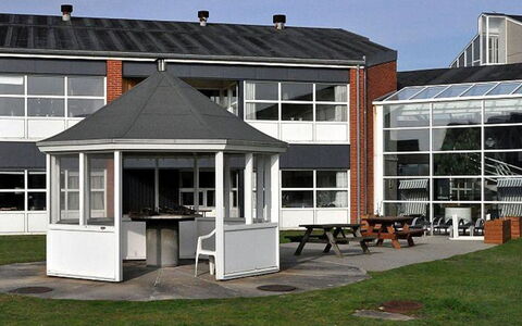 Jaakko - 100M from the Sea: Tetto, Casa, Casa, Villetta, Porta, Raccordo, Deck, Portico, Plank, Latifoglie