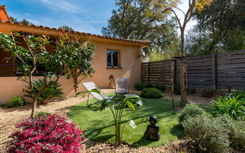 Casa Brigitte: Acqua, Cielo, Nube, Risorse Idriche, Montagna, Azzurro, Blu, Costiera E Morfologie Oceanic, Torre
