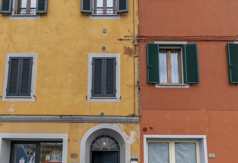 Il Borgo Apartment: Finestra, Costruzione, Porta, Quartiere, Parete, Proprietà Del Materiale, Zona Residenziale, Facciata, Urban Design
