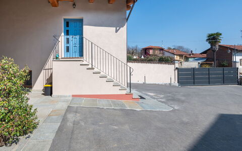 Da Marita: Pianta, Acqua, Cielo, Costruzione, Blu, Legna, Shade, Condominio, Tempo Libero, Immobiliare