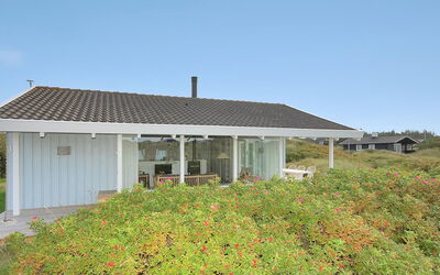 Sigrid - 400M from the Sea