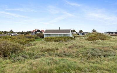 Sigrid - 400M from the Sea