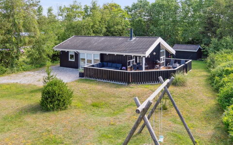 Alvy - 200M from the Sea: Legna, Casa, Portico, Deck, Latifoglie, Tetto, Color Legno, Pavimento In Legno, Eco Hotel
