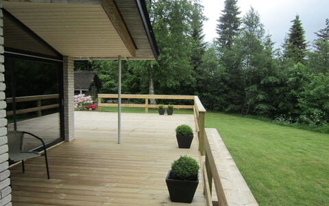 Wilmer - 40Km from the Sea: Tetto, Casa, Porta, Villetta, Shade, Raccordo, Cortile, Estate, Backyard