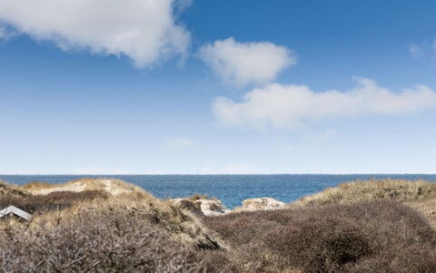 Ritha - 350M from the Sea: Legna, Tetto, Architettura, Casa, Casa, Villetta, Raccordo, Latifoglie, Pendenza, Estate