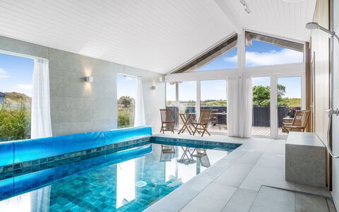 Rauli - 50M from the Sea: Piscina, Materiale Composito, Ricorrere, Eco Hotel, Shade, Mobili Da Esterno, Villa, Sedia, Estate, Design