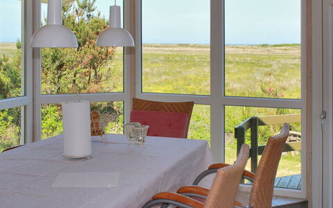 Annick - 300M from the Sea: Blu, Arbusto, Villetta, Groundcover, Giardino, Estate, Shade, Landscaping, Agriturismo, Eco Hotel