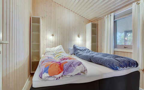 Aletha - 180M from the Sea: Interior Design, Legna, Soffitto, Camera Da Letto, Tessile, Pavimentazione, Mobilia, Letto, Pavimento, Camera