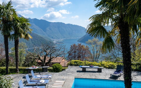 Carina Lakeview: Acqua, Nube, Pianta, Cielo, Proprietà, Blu, Azzurro, Natura, Piscina, Albero