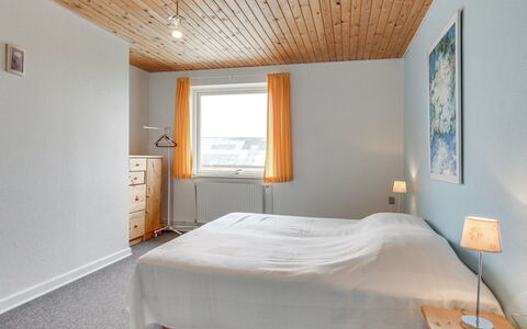 Saga: Letto, Interior Design, Camera Da Letto, Parete, Pavimentazione, Pavimento, Lenzuolo, Bedding, Legna, Soffitto