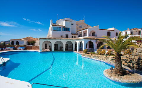 Las Golondrinas: Acqua, Cielo, Costruzione, Proprietà, Nube, Pianta, Piscina, Blu, Azzurro, Località Balneare