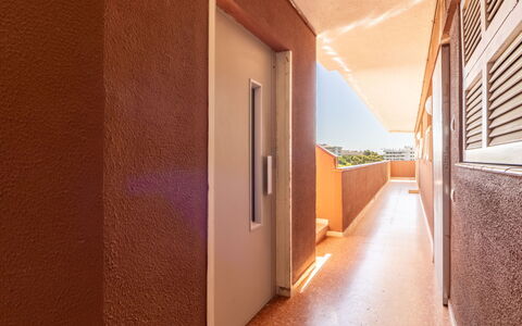 Buigas Llum: Mobilia, Interior Design, Sedia, Mobili Da Esterno, Materiali Naturali, Shade, Tavolo Esterno, Design, Ristorante, Cucina & Sala Da Pranzo Tavolo