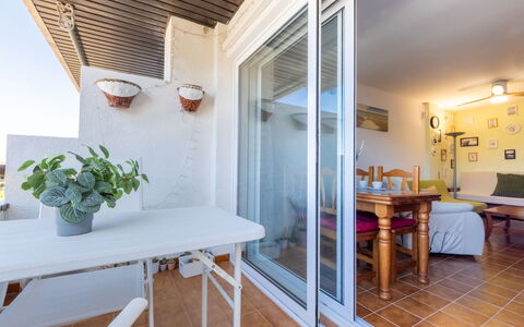 Buigas Llum: Mobilia, Interior Design, Sedia, Mobili Da Esterno, Materiali Naturali, Shade, Tavolo Esterno, Design, Ristorante, Cucina & Sala Da Pranzo Tavolo