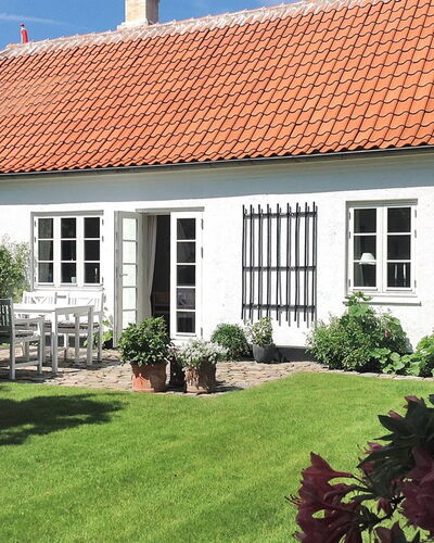 Tede - 300M from the Sea
