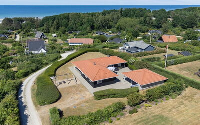 Garbine - 400M from the Sea
